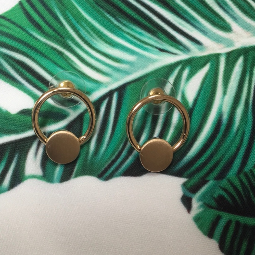 Gold Polished Bracelet &Earrings  Set - Picture 3 of 5